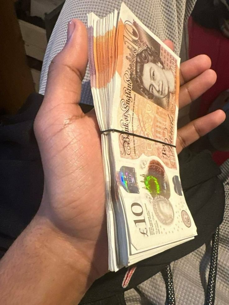 10 uk GBP - Image 2